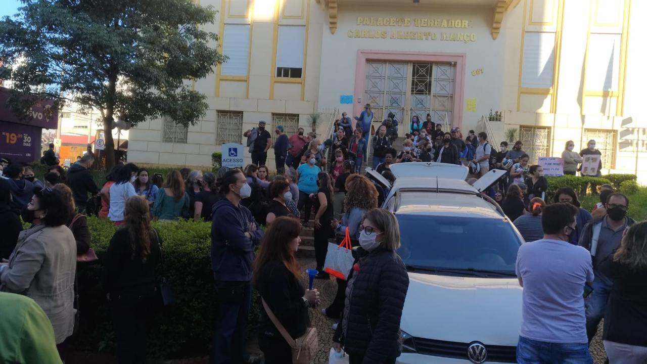 Foto 3 de 14 — Servidores Municipais realizam novo protesto em Araraquara nesta terça-feira (19)
